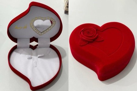 علبة عقد مخمل